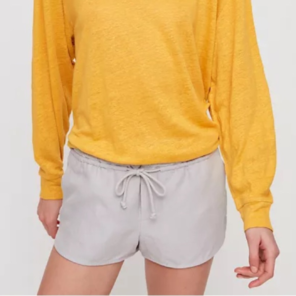 Aritzia | Community | Habitus Short in‎ Ashen Size XS Linen Blend